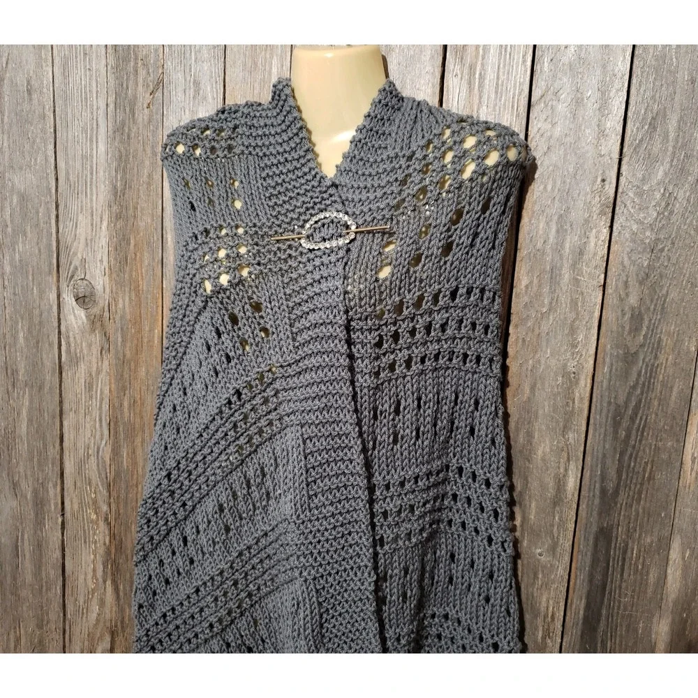 NEW Gray Shawl Scarf Wrap Boho Fringe Hand Knit Fringe Coastal Indie Artsy Moody